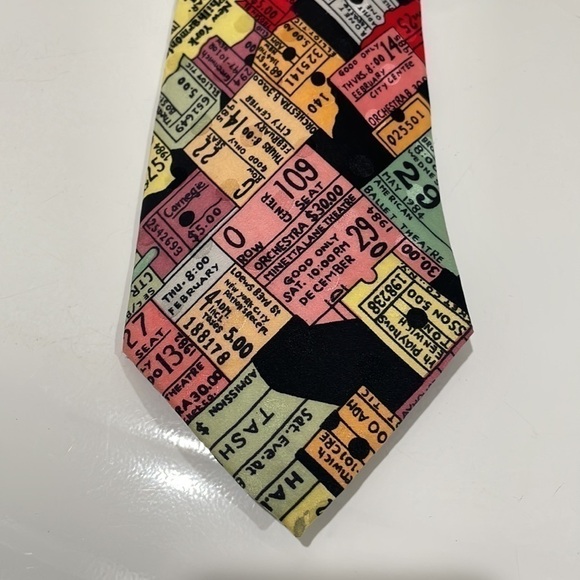 Nicole Miller Visited Vintage Theater Tickets 100% Silk Tie—Fabulous!!  Like New - Picture 2 of 10